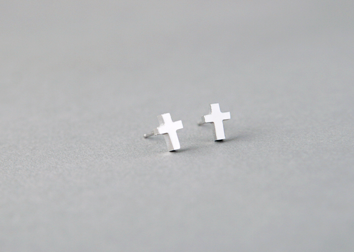 925 Sterling Silver Cross Earrings White Gold Vermeil Stud 925 Sterling Silver Cross Earrings White Gold Vermeil Stud Studs On The Hunt