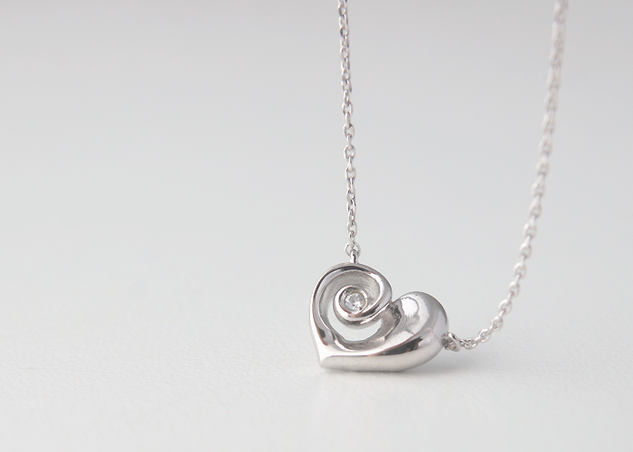 ... necklace-pendant-sterling-silver-heart-necklace-white-gold